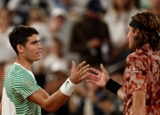 开云足球直播-德国网球队完胜法国网球队，西西帕斯一己之力扛起全队