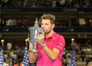 开云官网-包含美国网球队险胜英国网球队，瓦林卡统治全场的词条