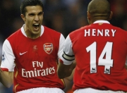 开云官方app入口-欧冠淘汰赛之夜，恩比德表现堪称教科书，当篮球巨星在足球巅峰之夜闪耀