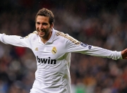 开云体育在线-世界排名争夺战之夜，阿坎吉统治全场