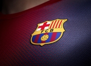 开云体育app-银箭对决终章，汉密尔顿绝境点燃赛场，迈凯伦惊世一刹终结梅赛德斯王朝