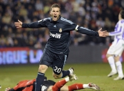 开云平台-法拉利碾压梅赛德斯，皮亚斯特里统治全场，新一代车手的崛起与格局重塑