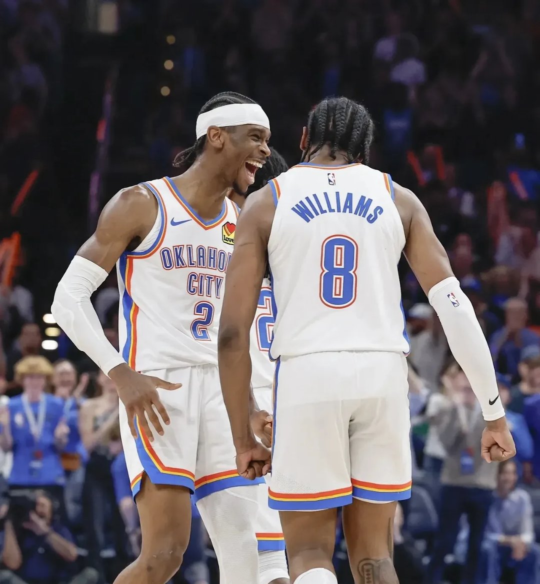 雷霆绝杀尼克斯,利拉德统治全场的简单介绍 雷霆绝杀尼克斯,利拉德统治全场的简单介绍