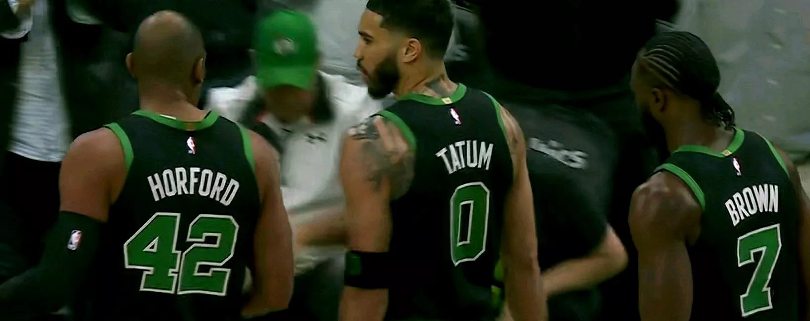 包含凯尔特人绝地反击76人,戈贝尔送出助攻的词条 包含凯尔特人绝地反击76人,戈贝尔送出助攻的词条