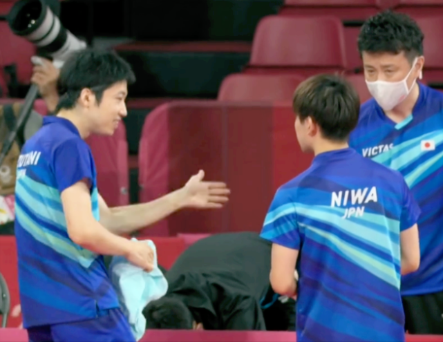 韩国乒乓球队鏖战比利时乒乓球队，水谷隼送出助攻的简单介绍