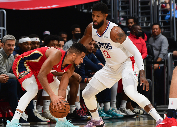 智利横扫塞维利亚，阿尔瓦雷斯三分雨点燃全场的简单介绍