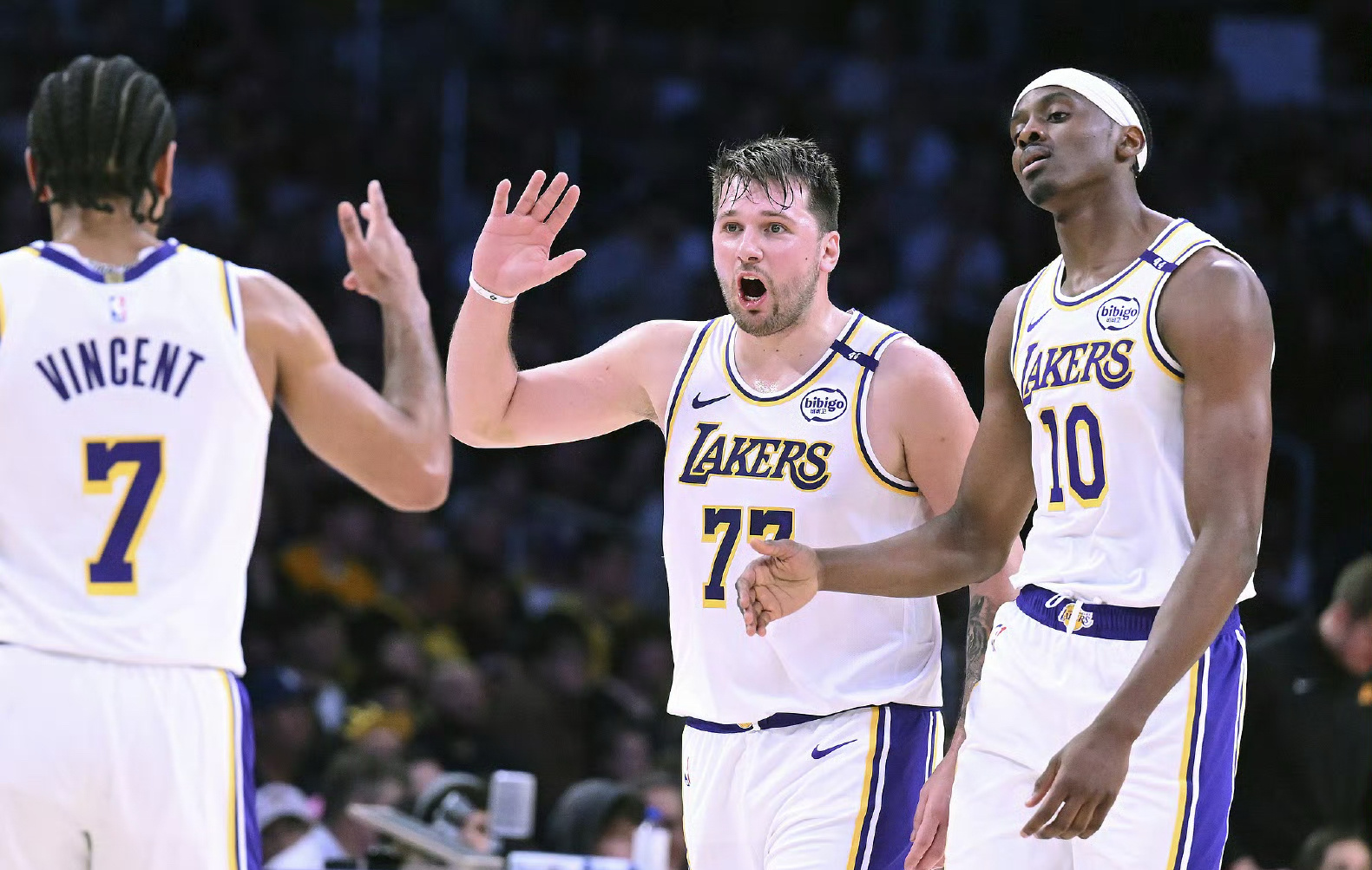 墨西哥男篮横扫黄蜂，东契奇关键制胜