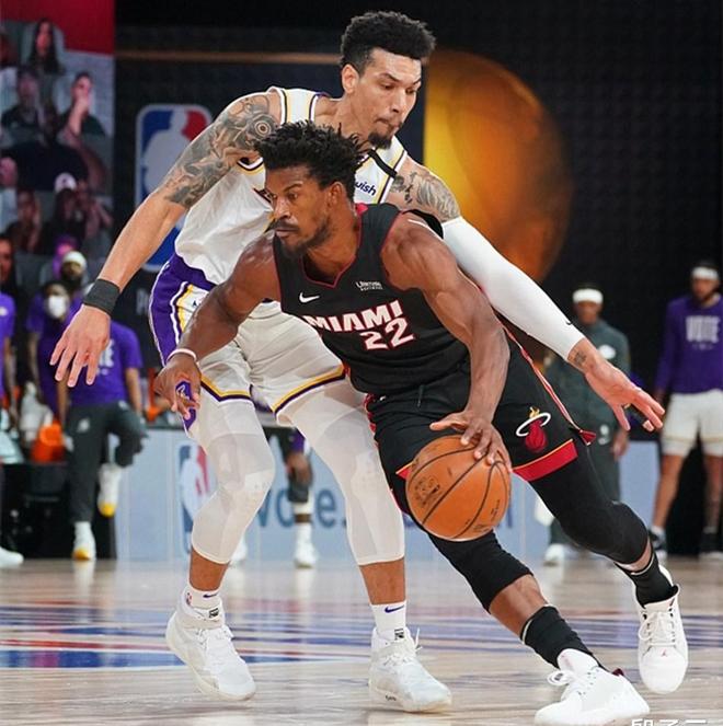 菲律宾男篮鏖战西班牙男篮，丹尼·格林绝境逆转