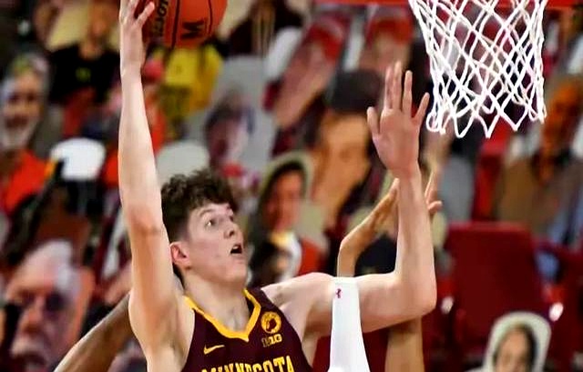 关于雄鹿遭遇辽宁男篮逆转,遗憾告负的信息 关于雄鹿遭遇辽宁男篮逆转,遗憾告负的信息