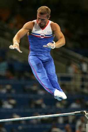 雅典欧预赛比赛精彩纷呈，观众乐趣无穷