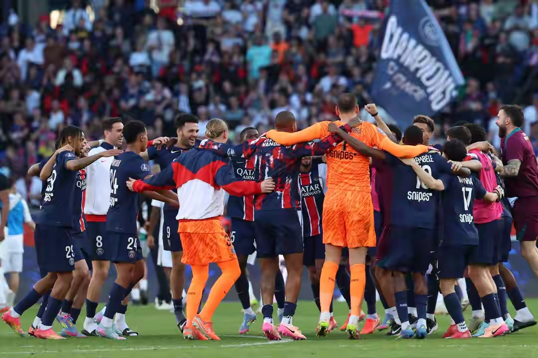 蒙彼利埃主场大败巴黎,士气受挫 蒙彼利埃主场大败巴黎,士气受挫