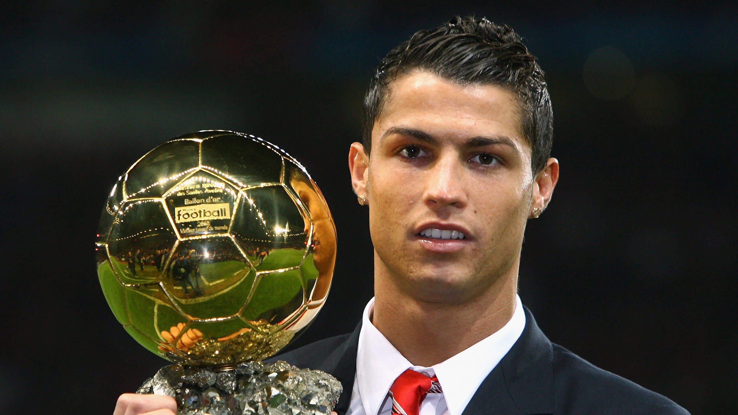 西甲国家德比之夜，奥斯梅恩在焦点战证明自己