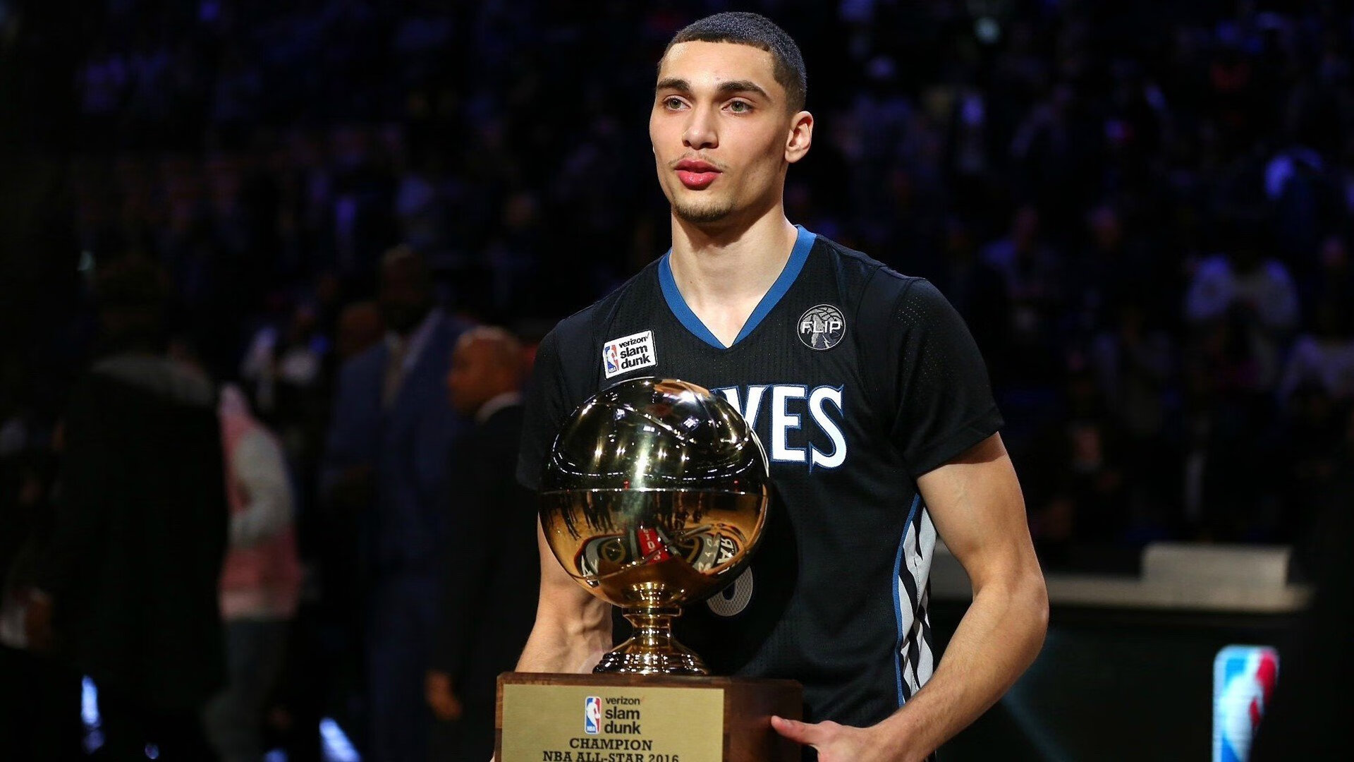 老鹰踏平雷霆，爱德华兹如何成为撕裂夜空的关键先生