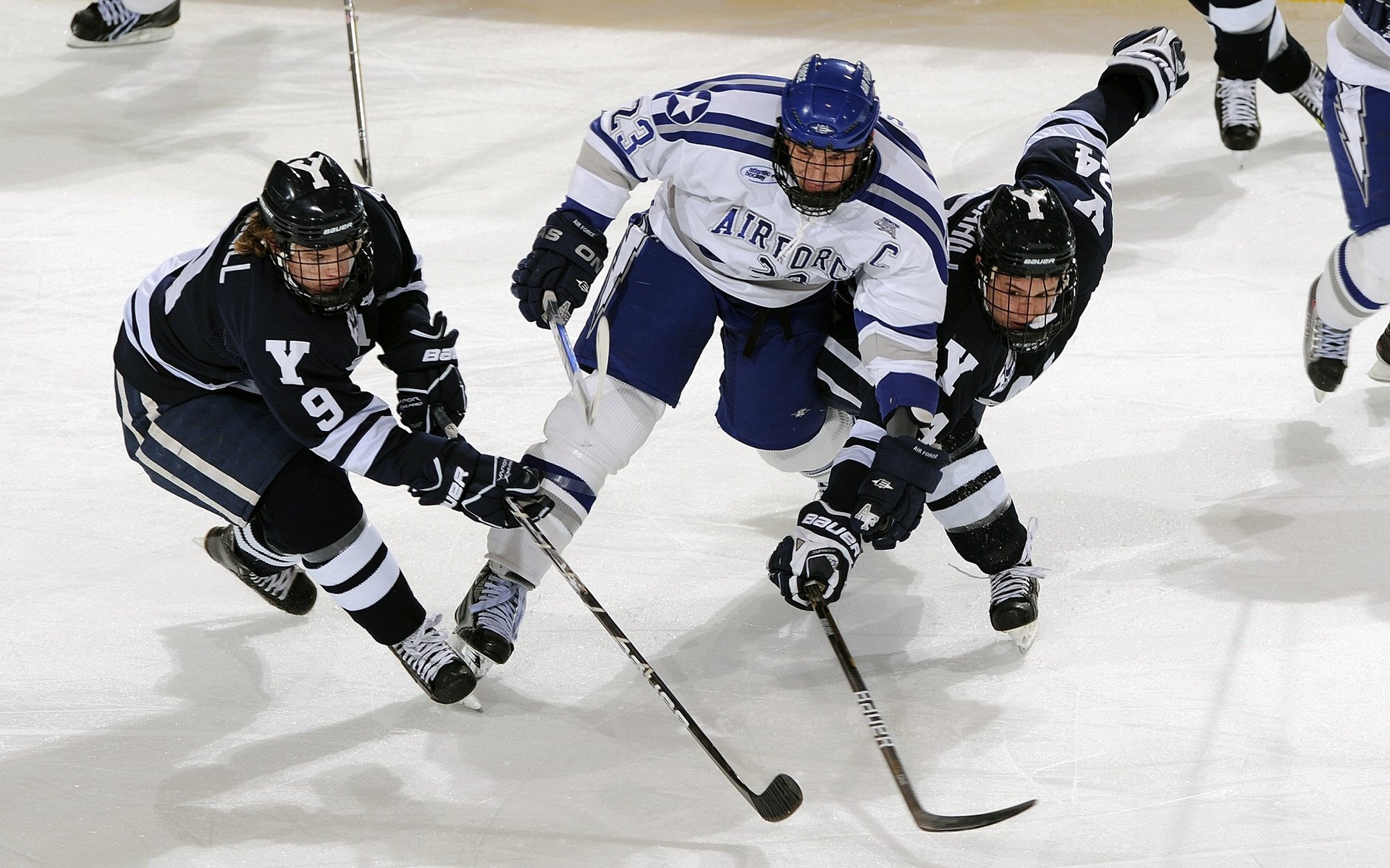 铁血逆袭！阿圭罗闪耀之夜，马竞绝境翻盘多特蒙德